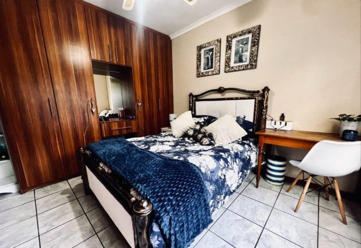 To Let 2 Bedroom Property for Rent in Langenhovenpark Free State